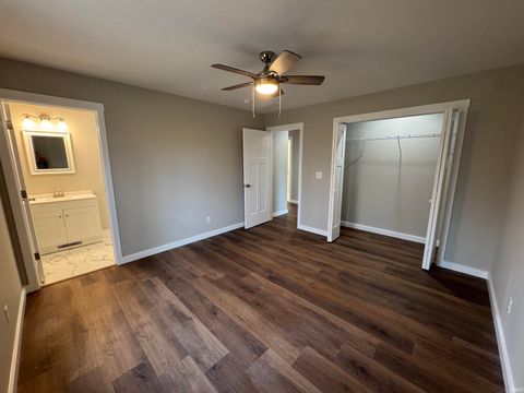 Tiny photo for 450 Trinton Circle, Bedford, IN 47421 (MLS # 202609953)