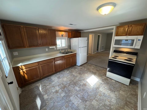 Tiny photo for 6820 E Harrold Place, Churubusco, IN 46723 (MLS # 202627832)