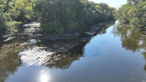 Tiny photo for 845 E 75N Road, Winamac, IN 46996 (MLS # 202537209)