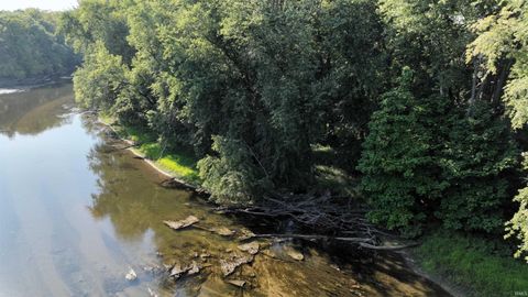 Tiny photo for 845 E 75N Road, Winamac, IN 46996 (MLS # 202537209)