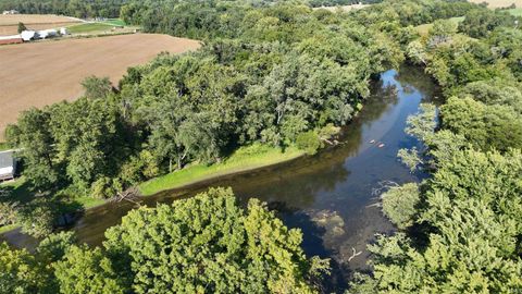 Tiny photo for 845 E 75N Road, Winamac, IN 46996 (MLS # 202537209)