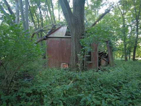 Tiny photo for 845 E 75N Road, Winamac, IN 46996 (MLS # 202537209)