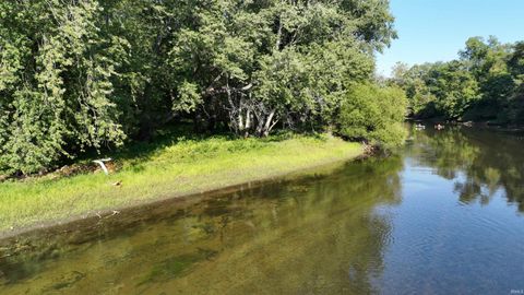 Tiny photo for 845 E 75N Road, Winamac, IN 46996 (MLS # 202537209)