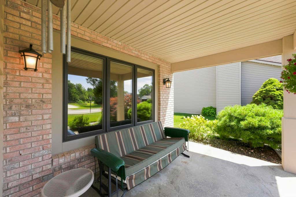 Photo of 715 Timberlake Trail, Fort Wayne, IN 46804 (MLS # 202628688)