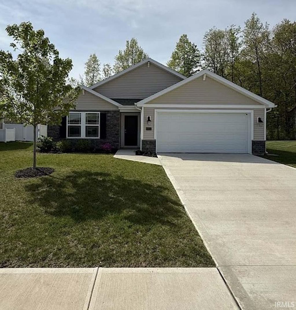 Photo of 8022 Carlie Court, Fort Wayne, IN 46818 (MLS # 202617457)