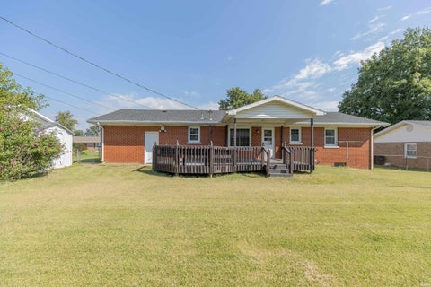 Tiny photo for 314 Riviera Drive, Mount Vernon, IN 47620 (MLS # 202636074)