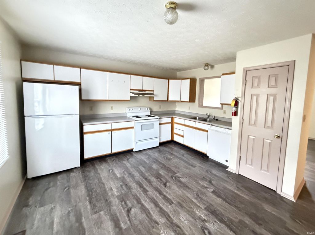 Photo of 1377 W Allen UNIT E5 Street, Bloomington, IN 47403 (MLS # 202607323)