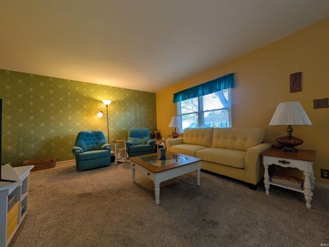 Tiny photo for 2005 Jerry Street, Vincennes, IN 47591 (MLS # 202643760)