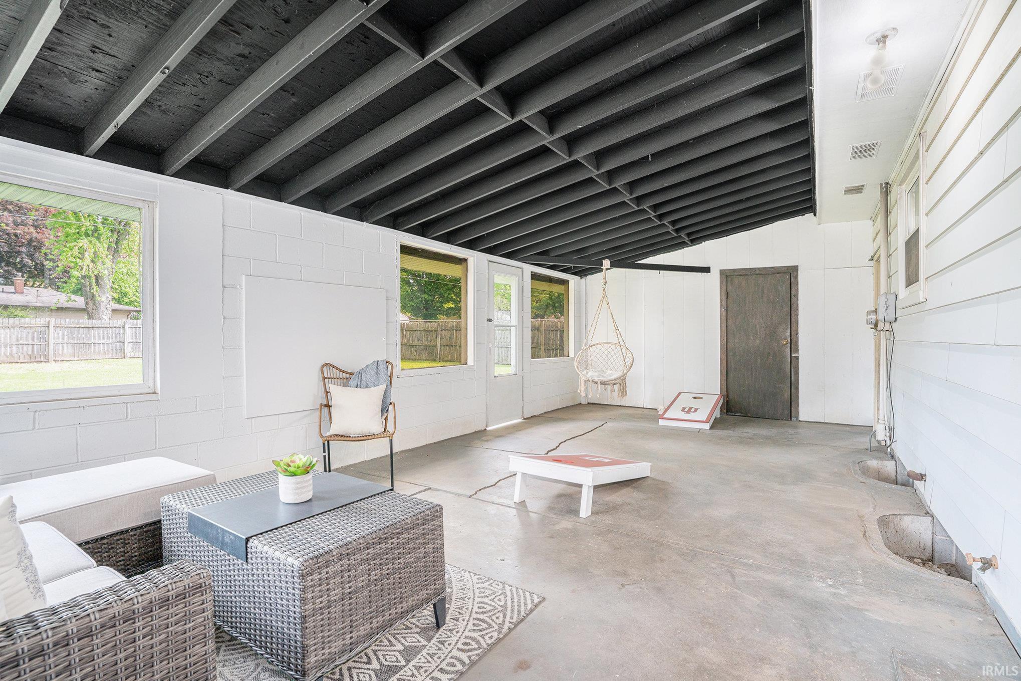 Goshen, Indiana 46526, United States, 5 Bedrooms Bedrooms, ,2 BathroomsBathrooms,Residential,Active,129199