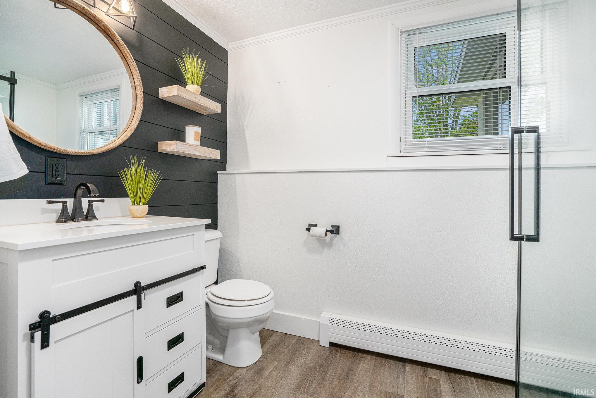 Goshen, Indiana 46526, United States, 5 Bedrooms Bedrooms, ,2 BathroomsBathrooms,Residential,Active,129199