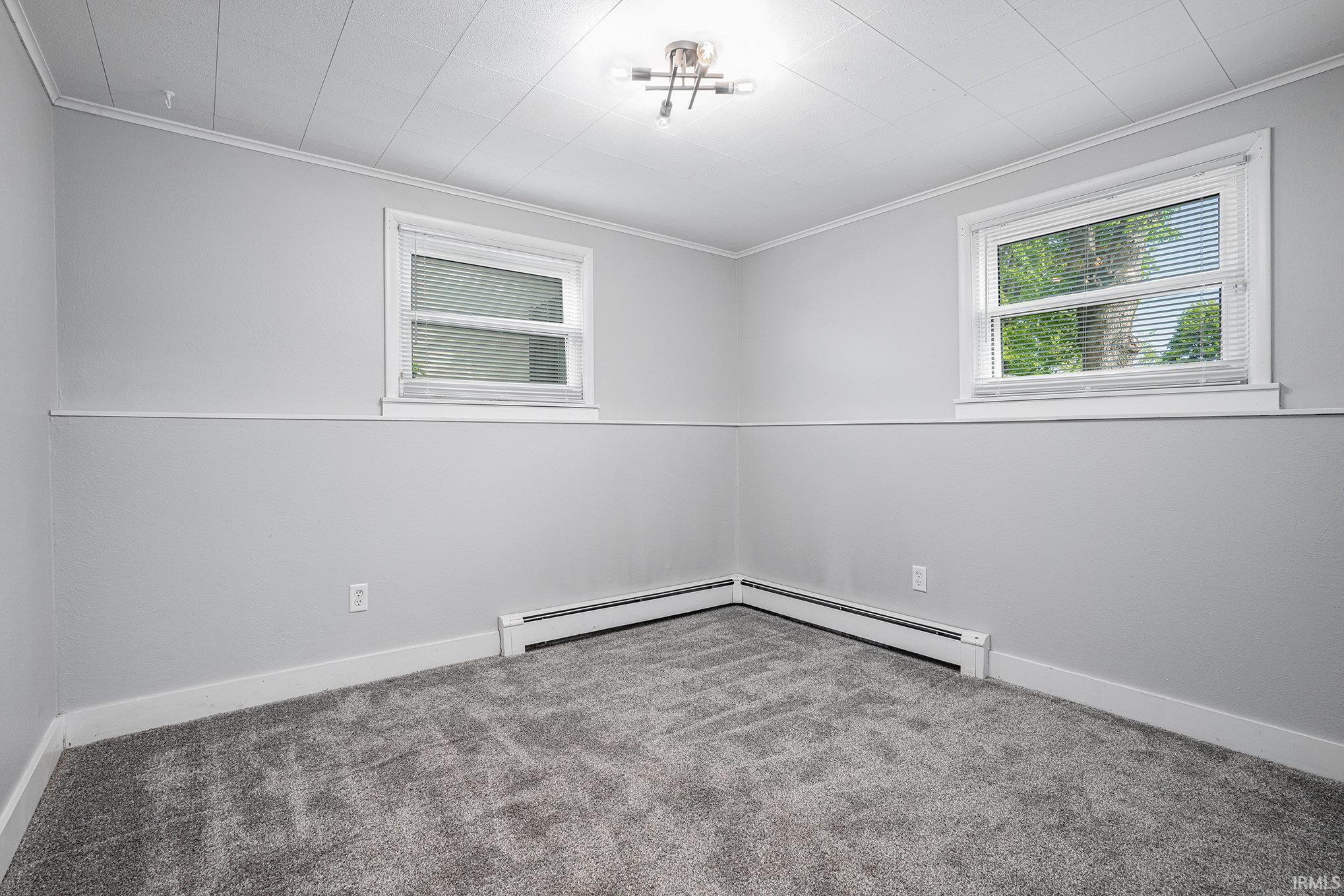 Goshen, Indiana 46526, United States, 5 Bedrooms Bedrooms, ,2 BathroomsBathrooms,Residential,Active,129199