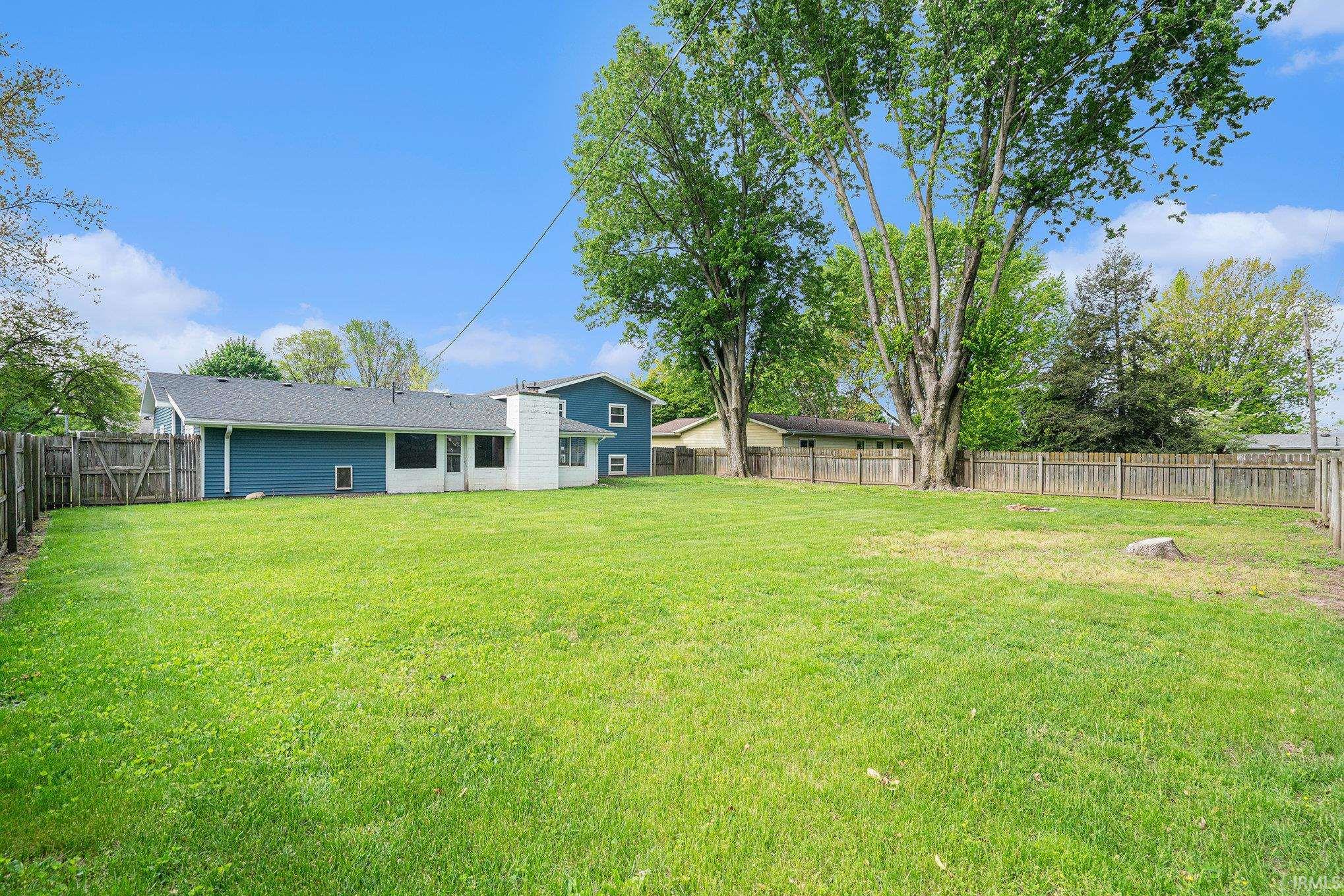 Goshen, Indiana 46526, United States, 5 Bedrooms Bedrooms, ,2 BathroomsBathrooms,Residential,Active,129199