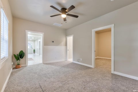 Tiny photo for 2605 N Kentucky Avenue, Evansville, IN 47711 (MLS # 202639257)