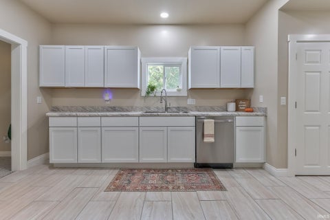 Tiny photo for 2605 N Kentucky Avenue, Evansville, IN 47711 (MLS # 202639257)