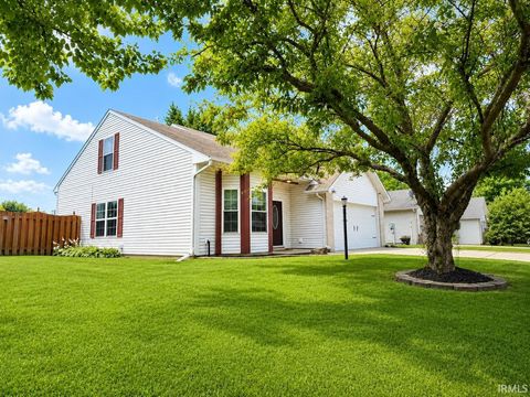 Tiny photo for 713 Highland Springs Court, Kokomo, IN 46902 (MLS # 202627401)