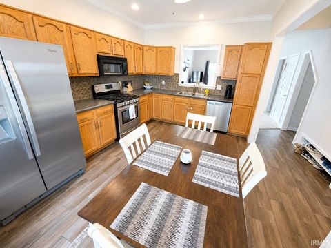 Tiny photo for 713 Highland Springs Court, Kokomo, IN 46902 (MLS # 202627401)
