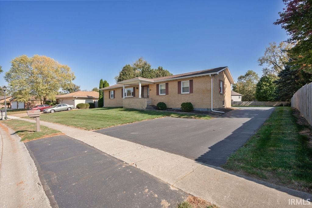 Photo of 522 Branded Boulevard, Kokomo, IN 46901 (MLS # 202644078)