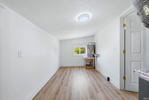 Tiny photo for 216 E Gertrude Street, Kendallville, IN 46755 (MLS # 202616408)