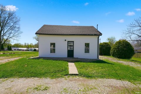 Photo of 216 E Gertrude Street, Kendallville, IN 46755 (MLS # 202616408)