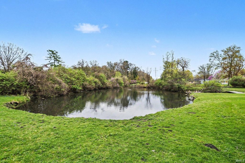 Photo of 17330 Mcerlain Street, South Bend, IN 46635 (MLS # 202613525)