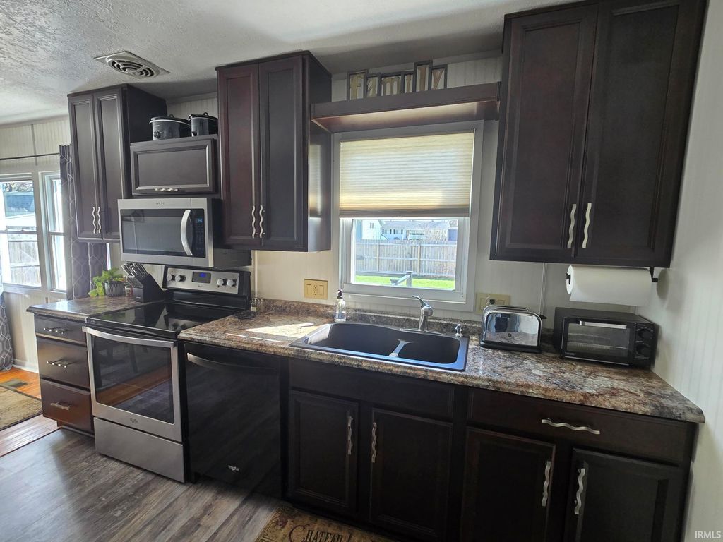 Photo of 2005 W Therlow Drive, Marion, IN 46952 (MLS # 202608211)