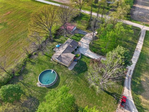 Tiny photo for 3540 E 300 NORTH Road, Marion, IN 46952 (MLS # 202618523)