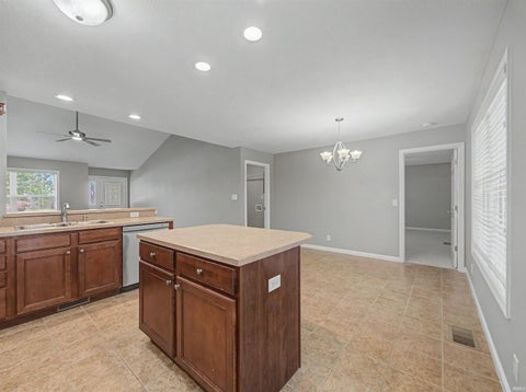 Tiny photo for 3501 Crater Drive, Evansville, IN 47725 (MLS # 202625436)