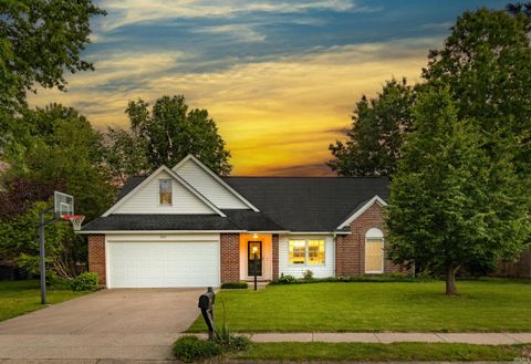 Photo of 323 E Evergreen Road, Evansville, IN 47711 (MLS # 202617573)