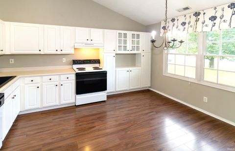 Tiny photo for 323 E Evergreen Road, Evansville, IN 47711 (MLS # 202617573)