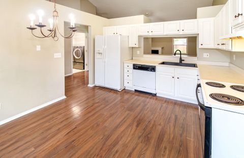 Tiny photo for 323 E Evergreen Road, Evansville, IN 47711 (MLS # 202617573)