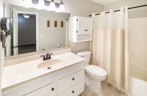 Tiny photo for 323 E Evergreen Road, Evansville, IN 47711 (MLS # 202617573)
