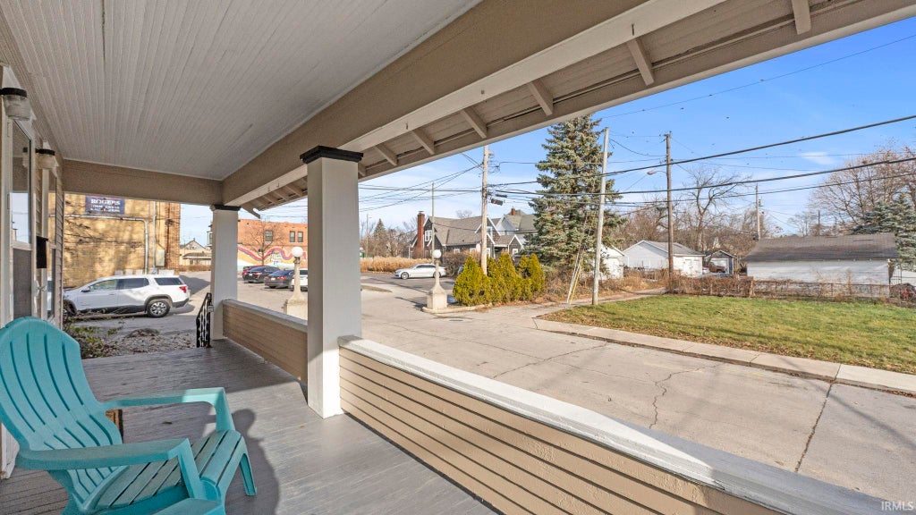 Photo of 2818 Beaver Avenue, Fort Wayne, IN 46807 (MLS # 202644377)