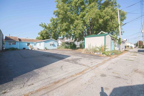 Tiny photo for 1724 Main Street, Lafayette, IN 47904 (MLS # 202538057)