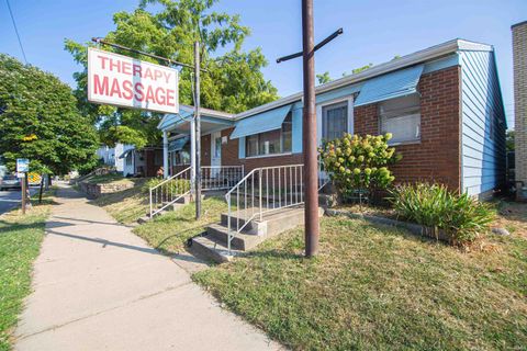 Tiny photo for 1724 Main Street, Lafayette, IN 47904 (MLS # 202538057)