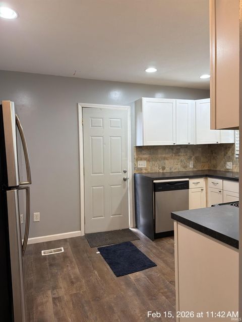Tiny photo for 603 E North Street, Kokomo, IN 46901 (MLS # 202619136)