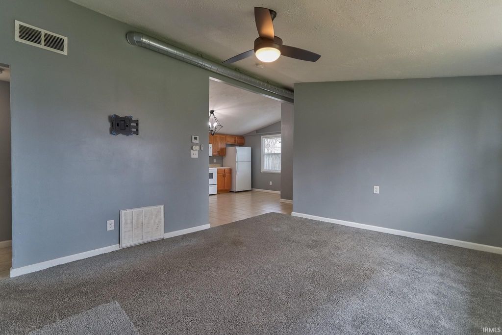 Photo of 2511 S Ruston Avenue, Evansville, IN 47714 (MLS # 202610329)