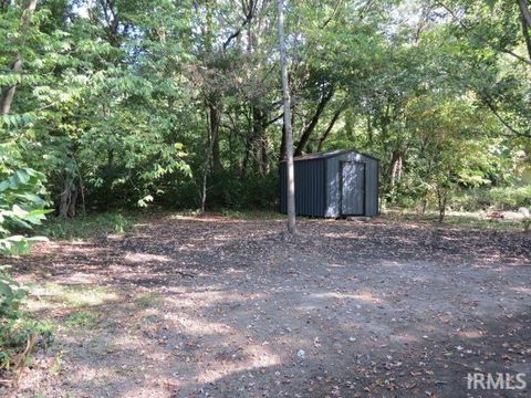 Tiny photo for 314 Tyler Avenue, Peru, IN 46970 (MLS # 202537595)