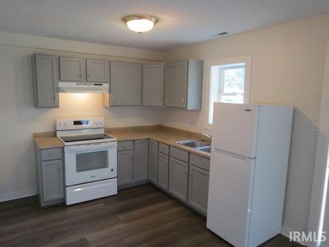 Tiny photo for 314 Tyler Avenue, Peru, IN 46970 (MLS # 202537595)