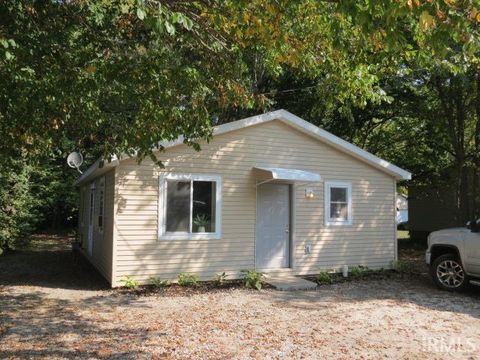 Photo of 314 Tyler Avenue, Peru, IN 46970 (MLS # 202537595)