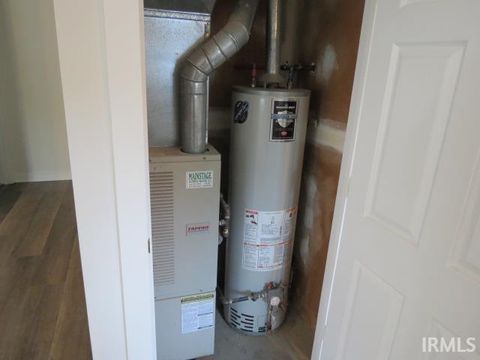 Tiny photo for 314 Tyler Avenue, Peru, IN 46970 (MLS # 202537595)