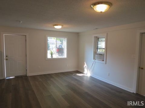 Tiny photo for 314 Tyler Avenue, Peru, IN 46970 (MLS # 202537595)