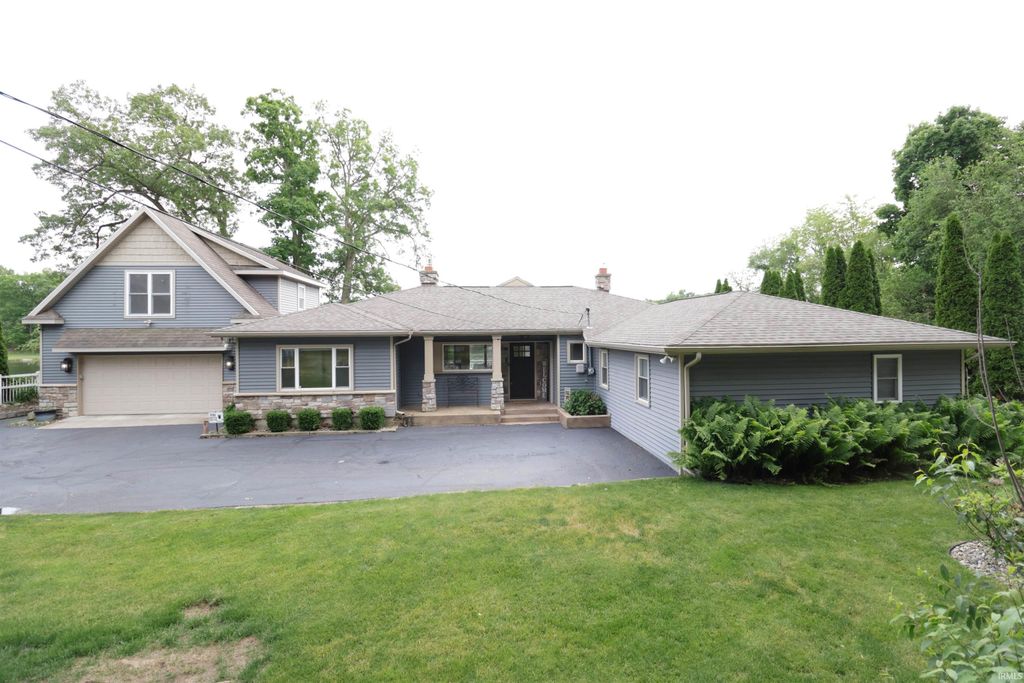 Photo of 30642 N Shore Drive, Elkhart, IN 46514 (MLS # 202621217)