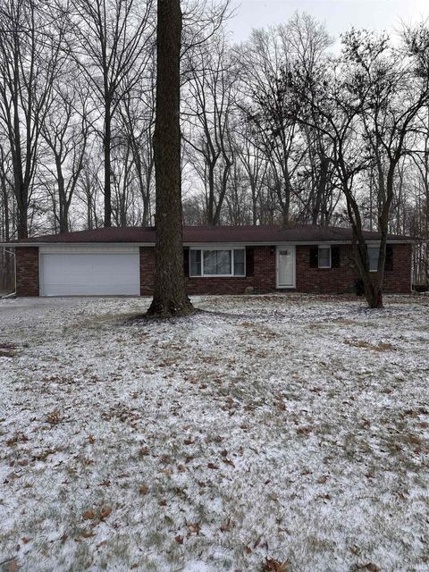 Photo of 11909 S County Road 800 E, Galveston, IN 46932 (MLS # 202549869)