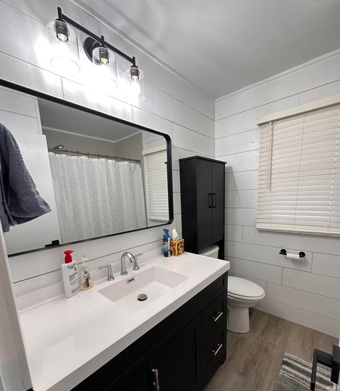 Tiny photo for 11909 S County Road 800 E, Galveston, IN 46932 (MLS # 202549869)