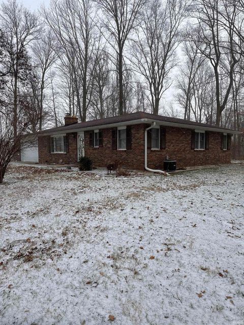 Tiny photo for 11909 S County Road 800 E, Galveston, IN 46932 (MLS # 202549869)