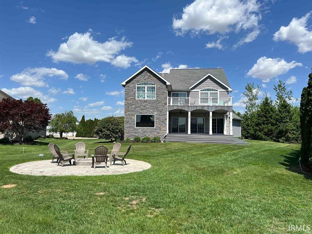 Photo of 1620 Colonial Drive, Rochester, IN 46975 (MLS # 202609785)