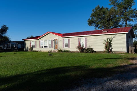 Tiny photo for 4036 N Raccoon Circle, Monticello, IN 47960 (MLS # 202641739)