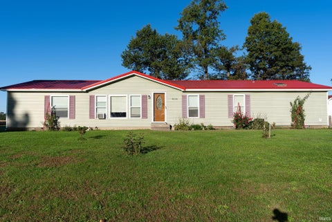 Photo of 4036 N Raccoon Circle, Monticello, IN 47960 (MLS # 202641739)
