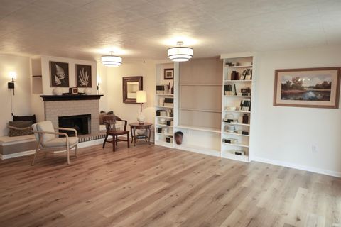 Tiny photo for 4908 ALGONQUIN Trail, Kokomo, IN 46902 (MLS # 202607888)