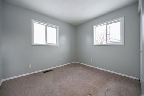 Tiny photo for 907 WINGRA Court, Kokomo, IN 46902 (MLS # 202541099)
